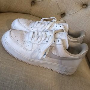 Nike Air Force 1 women’s size 9